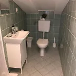 Velnic Apartman *