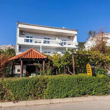 Velnic Apartment